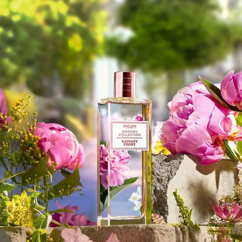 Oriflame Women's Collection Radiant Peony Eau de toilette